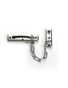 Cadena de seguridad realizada en zamak cromado. Este acabado le confiere una alta resistencia a la corrosión y a la abrasión. La