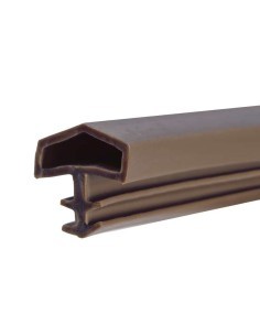 Junta autoextinguible de PVC flexible realizada en TPE (caucho termoplástico). Para regata de 3,5 x 7 mm.