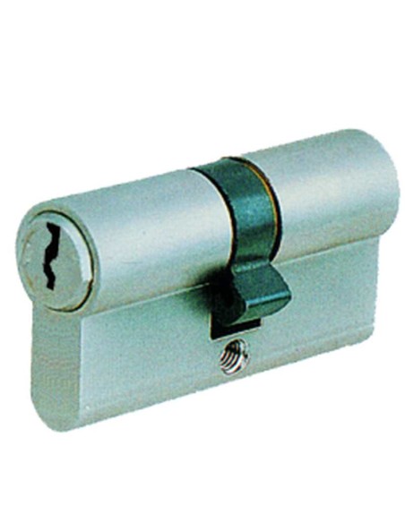- Cilindro norma DIN con llave de obra, de 80 mm (40-40).
- Cuerpo en latón cromado satinado.
- 5 pins de combinación. 
- Se sum