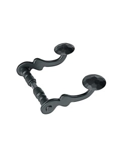 Juego de manillas realizadas en acero, pintado con pintura de poliéster negro. Se suministra con tornillos de fijación a juego. 